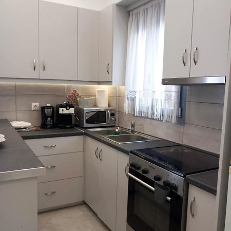 Apartment In The Centre For 4 People Naxos City 외부 사진
