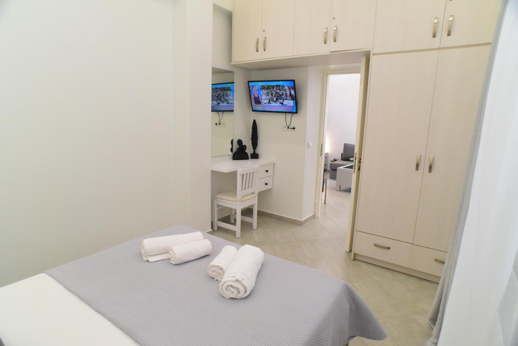 Apartment In The Centre For 4 People Naxos City 외부 사진