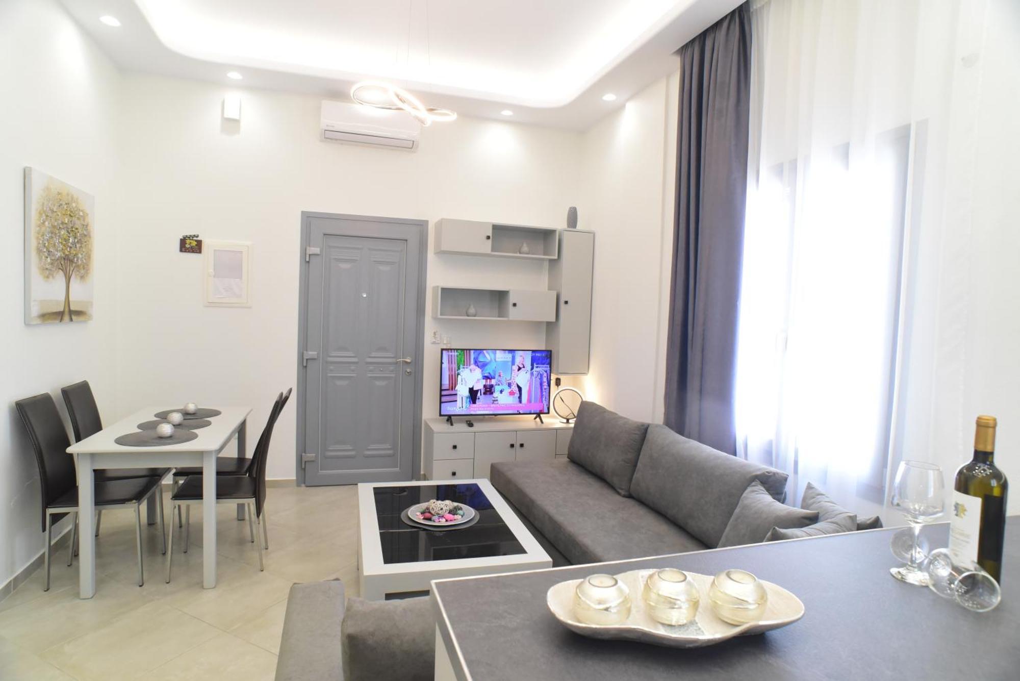 Apartment In The Centre For 4 People Naxos City 외부 사진